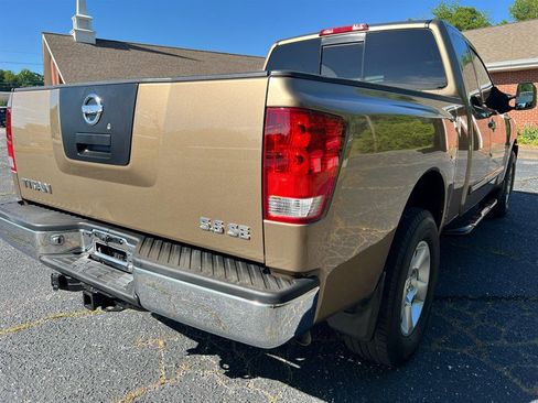Used 2004 Nissan Titan SE AWD/4WD image 7