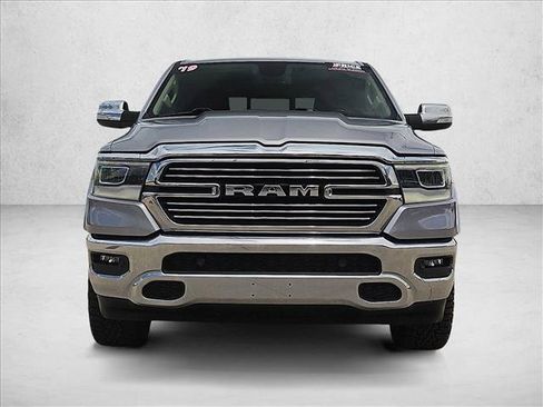 Used 2019 RAM 1500 Laramie AWD/4WD image 2