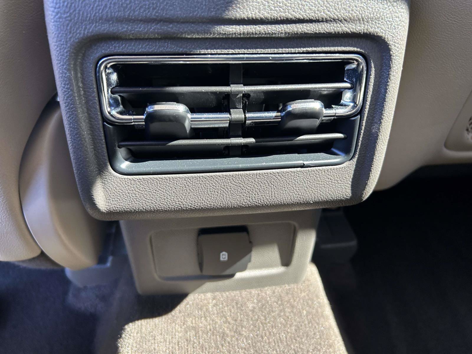 Used 2020 Lincoln Corsair FWD image 19