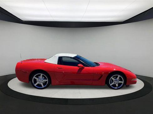 Used 2000 Chevrolet Corvette Convertible RWD image 2