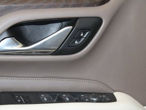 Used 2021 GMC Yukon Denali image 37