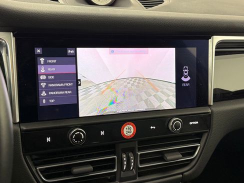 Certified 2023 Porsche Macan S image 25