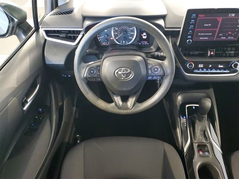 Used 2020 Toyota Corolla LE image 10