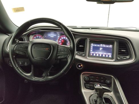 Used 2019 Dodge Challenger SXT w/ Driver Convenience Group RWD image 22