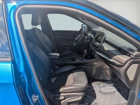 Used 2025 Jeep Compass Trailhawk AWD/4WD image 30