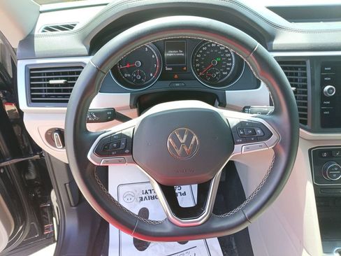 Used 2021 Volkswagen Atlas SE w/ Towing Package AWD/4WD image 16