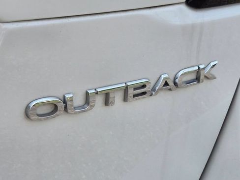 Used 2024 Subaru Outback Premium AWD/4WD image 19