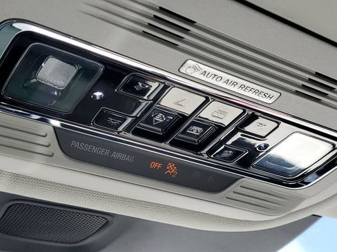 New 2025 Lincoln Aviator AWD w/ Jet Appearance Package image 23