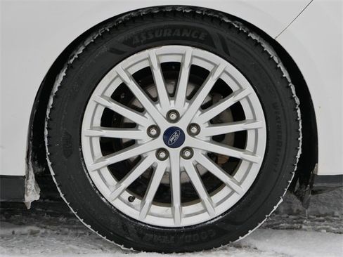 Used 2015 Ford C-MAX SEL w/ Equipment Group 302A image 9