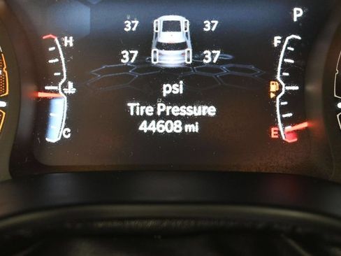 Used 2022 Jeep Compass Latitude AWD/4WD image 15