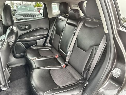 Certified 2020 Jeep Compass Latitude image 23