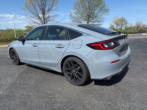 Used 2024 Honda Civic Sport Touring image 3