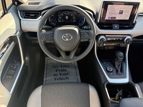New 2025 Toyota RAV4 XLE image 4