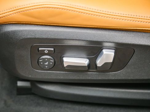 Used 2024 BMW X5 xDrive40i w/ Premium Package AWD/4WD image 23