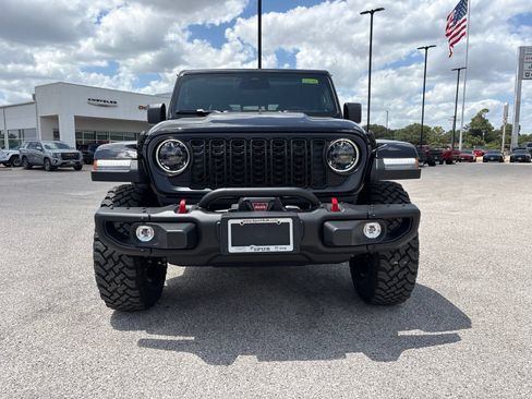 New 2026 Jeep Gladiator Mojave AWD/4WD image 9