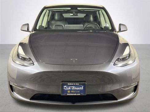 Used 2022 Tesla Model Y Performance image 3