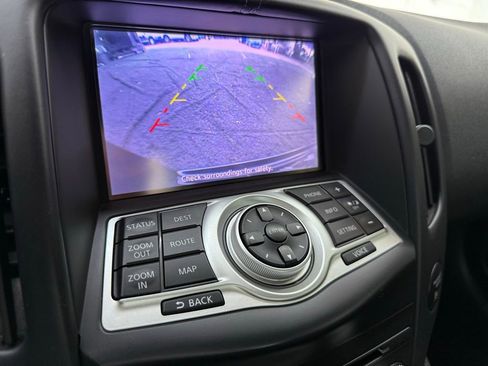 Used 2017 Nissan 370Z w/ Sport Package image 39