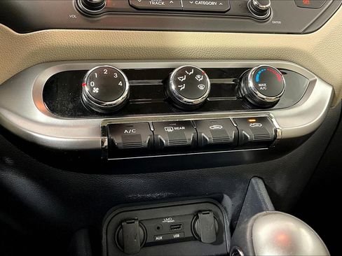 Used 2013 Kia Rio EX w/ Convenience Pkg image 16