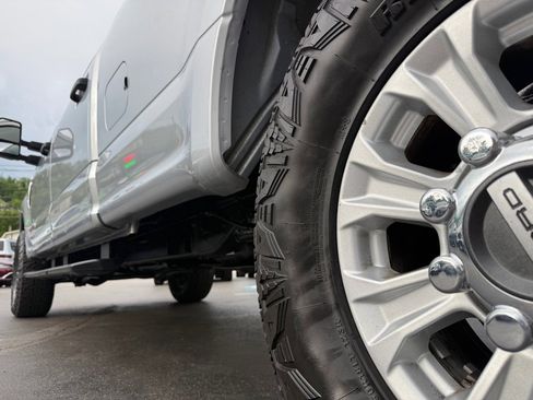 Used 2022 Ford F350 XLT w/ XLT Value Package AWD/4WD image 15