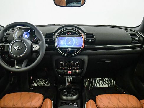 Used 2024 MINI Cooper Clubman S w/ Signature Upholstery Package FWD image 15