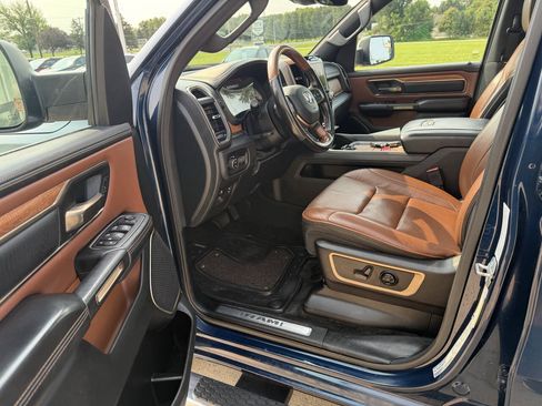 Used 2022 RAM 1500 Limited w/ Body-Colour Bumper Group AWD/4WD image 5