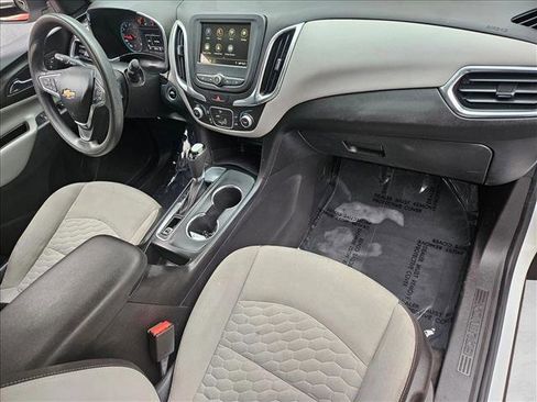 Used 2019 Chevrolet Equinox LS image 17