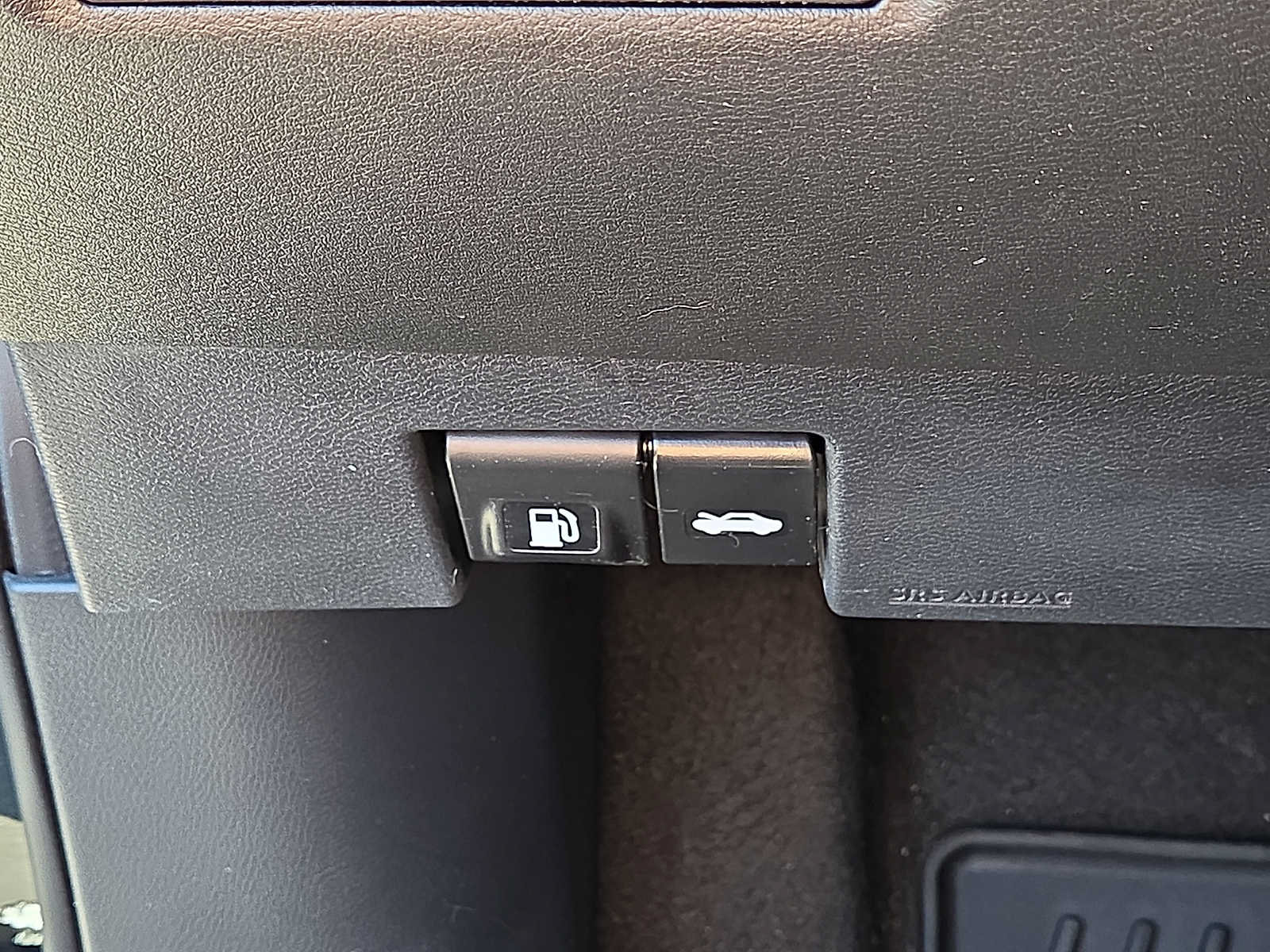 Used 2023 Nissan Versa SR w/ Trunk Package FWD image 24