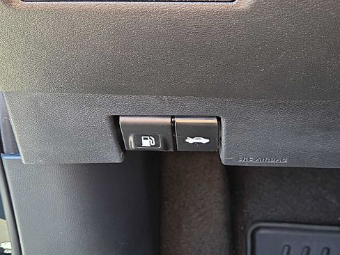 Used 2023 Nissan Versa SR w/ Trunk Package FWD image 24