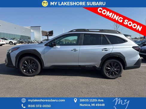 Used 2025 Subaru Outback Onyx Edition AWD/4WD image 4