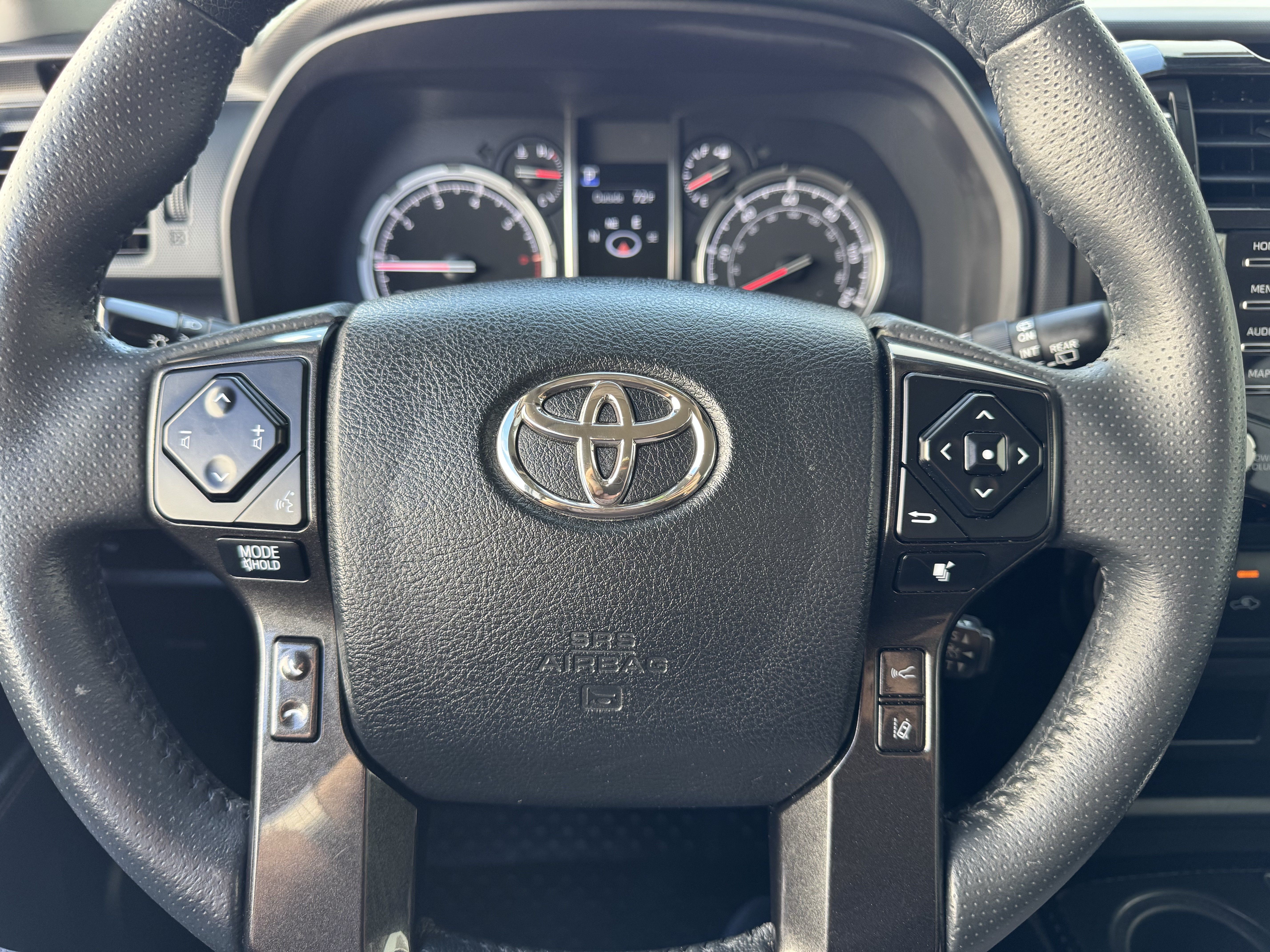 Used 2021 Toyota 4Runner TRD Off-Road Premium AWD/4WD image 34