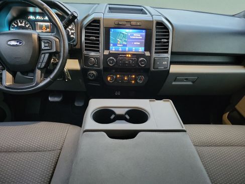 Used 2019 Ford F150 XLT w/ Equipment Group 302A Luxury AWD/4WD image 9