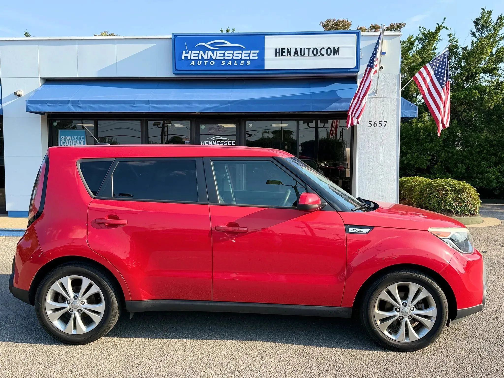 Used 2015 Kia Soul + FWD image 15