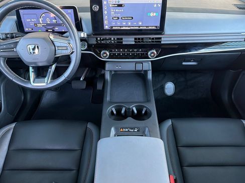 Used 2025 Honda Prologue Touring image 13
