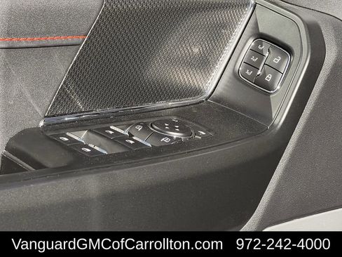 Used 2025 Ford F150 Raptor image 23