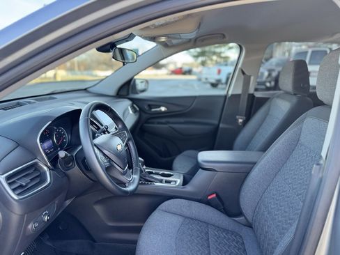 Used 2023 Chevrolet Equinox LT image 16