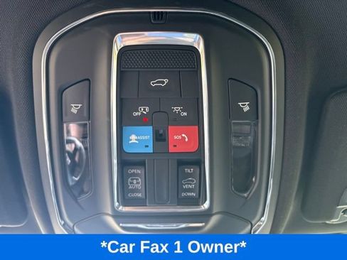 Used 2024 Jeep Grand Cherokee L Altitude AWD/4WD image 9