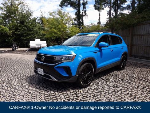 Used 2022 Volkswagen Taos SE image 3