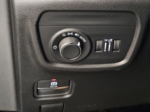 New 2025 Jeep Grand Cherokee Laredo X w/ Luxury Tech Group I image 24