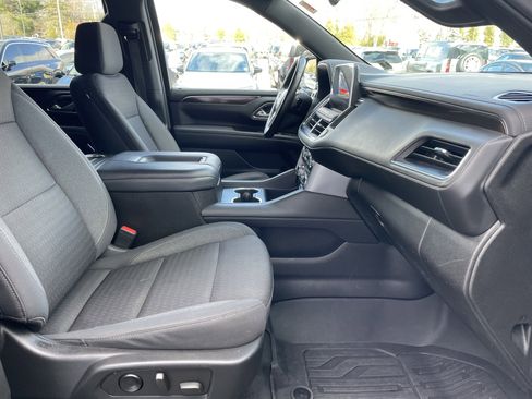 Used 2023 GMC Yukon XL SLE w/ Gmc Pro Safety Plus Package image 15