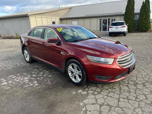 Used 2014 Ford Taurus SEL image 7