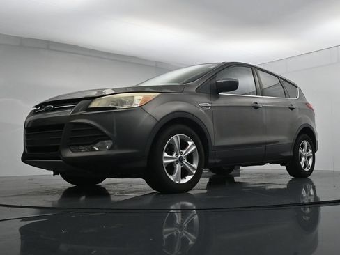 Used 2013 Ford Escape SE FWD image 34