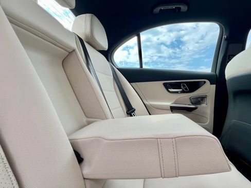 Certified 2026 Mercedes-Benz C 300 4MATIC Sedan image 21
