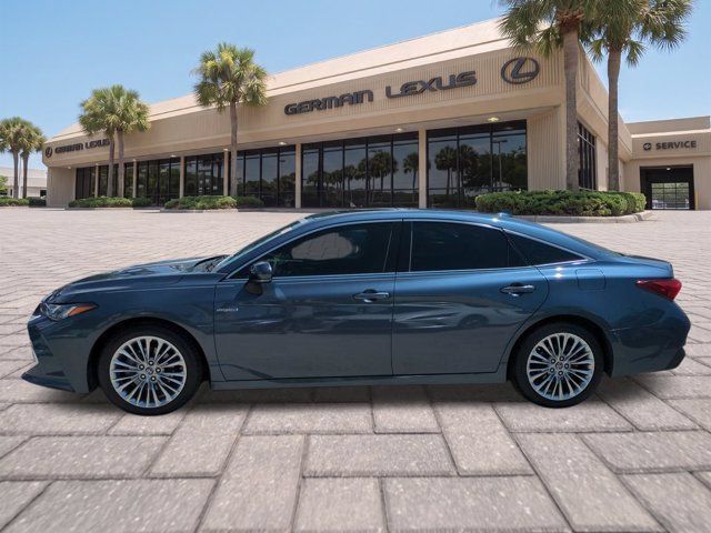 Used 2019 Toyota Avalon Limited FWD image 7