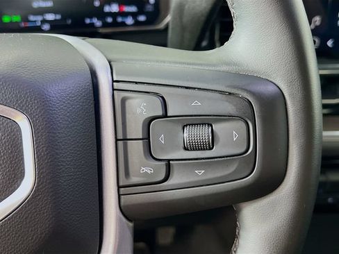 Used 2026 GMC Sierra 1500 SLT AWD/4WD image 33