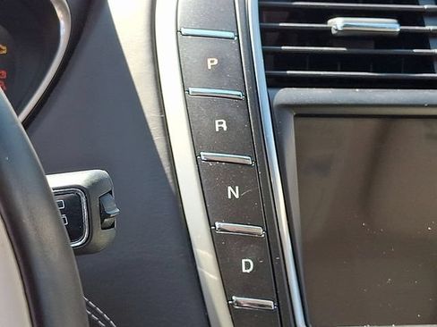 Used 2019 Lincoln Nautilus Black Label AWD/4WD image 10