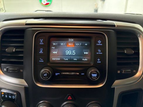 Used 2020 RAM 1500 Classic SLT image 27