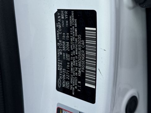 Used 2024 Hyundai Elantra SEL FWD image 43