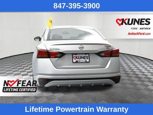 Used 2024 Nissan Altima 2.5 SV image 8