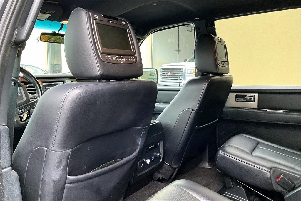 Used 2015 Ford Expedition EL XLT w/ Equipment Group 202A AWD/4WD image 30