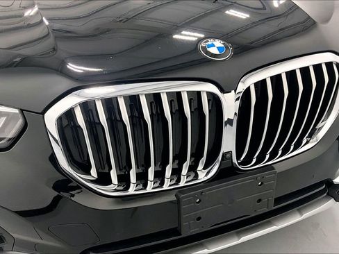 Used 2023 BMW X5 xDrive40i w/ Parking Assistance Package image 28